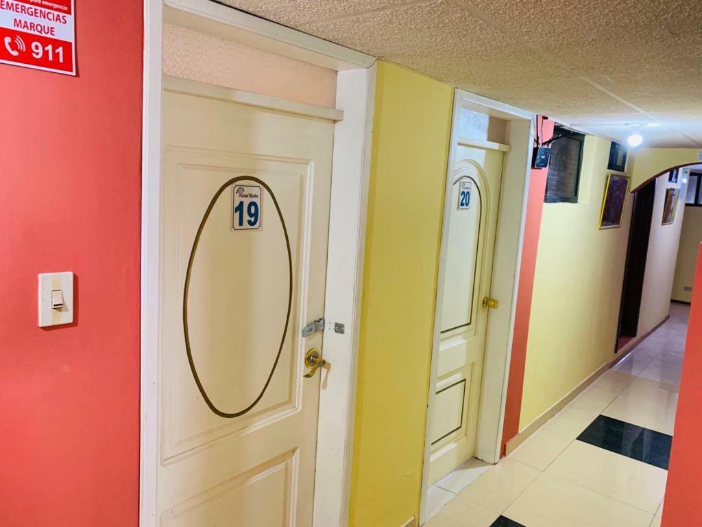 Hostal Rosita Latacunga Extérieur photo